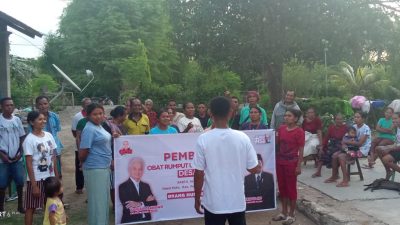 Relawan Orang Muda Ganjar bagi Herbisida di Desa Poto
