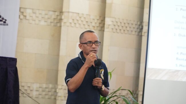 RD. Reginaldus Piperno - Ketua Tim Advokasi Keuskupan Agung Ende